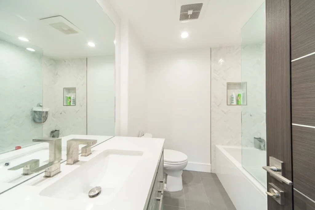 Luxury Bathroom Remodel in Jumeirah Park